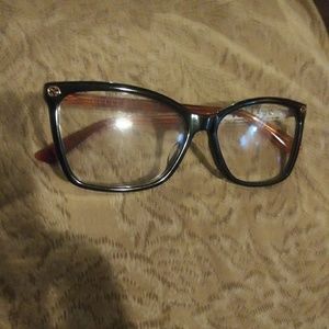 Gucci frame